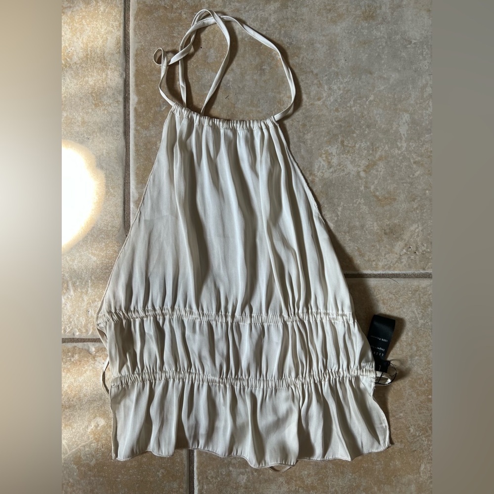 Cute backless top